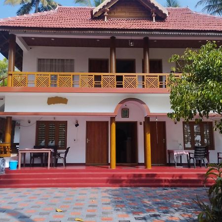 מאראריקולם Marari Anna Beach Villa מראה חיצוני תמונה