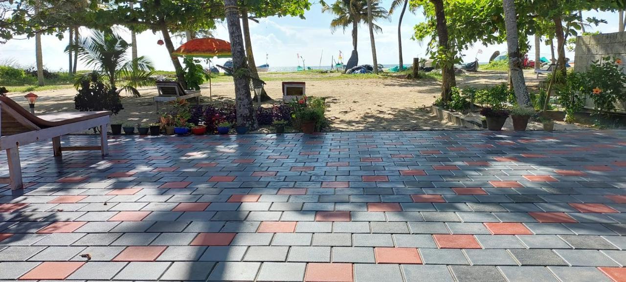 מאראריקולם Marari Anna Beach Villa מראה חיצוני תמונה