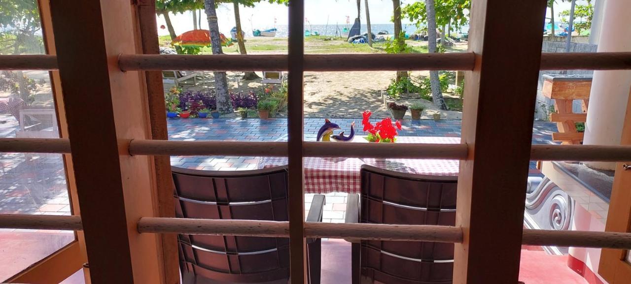 מאראריקולם Marari Anna Beach Villa מראה חיצוני תמונה